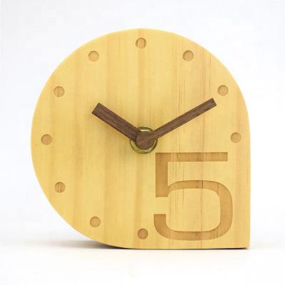 China Antique Style High Quality Round Shape Wooden Table Clocks For Kids Bedroom for sale