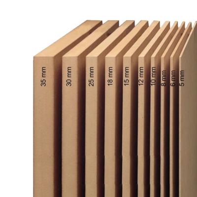 中国 3mm 6mm 9mm 12mm 18mm E0 Mdf 板 片面 空白 サブライマーション Mdf シート 販売のため