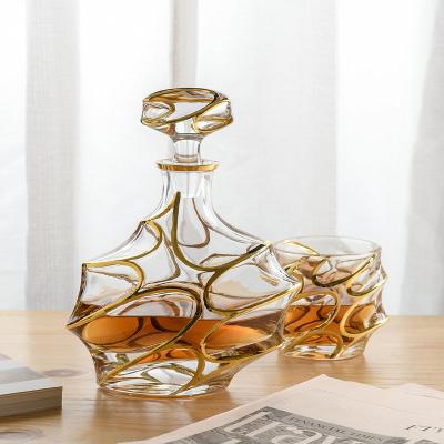 China CURRENT 25 oz High Grade Lead Free Gold Plated Crystal Whiskey Decanter Set for sale