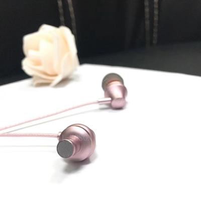 China 2021 Hot Selling Comfortable Metal Housing Good Quality Volume Earphone For Mobile Phone Wire for sale