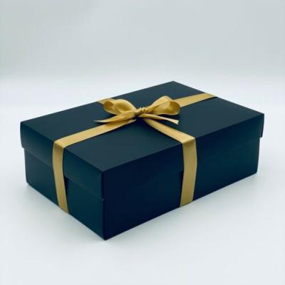 China Recyclable Soft Paper Gift Box With Custom Logo Gift Box With Ribbon Packaging Gift for sale