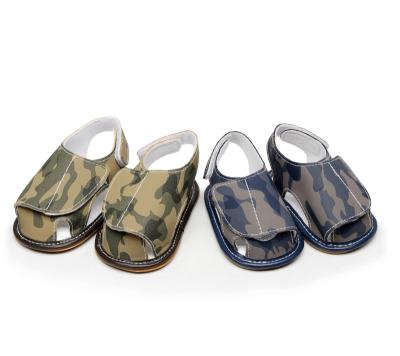 China Round Summer Camouflage Newborn Boy Shoes Baby Boy Sandals Leather Soft Sole Bebe Boys Prewalker Soft Sole Beach Genuine Leather Sandals for sale