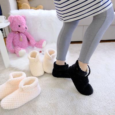 China New Designer Lightweight Custom Made Easy To Clean Women Winter Warm Leather Unique Slipper Socks for sale