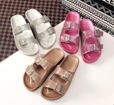 China European fashion trend rhinestone double color new fashion new flat sandals women's slippers and American buckle for sale