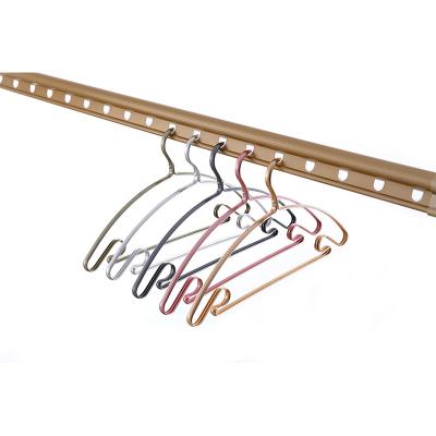 China Bathroom Aluminum Alloy Coat Hanger Wholesale Clothes Drying Hanger Balcony Non Skid Hangers for sale