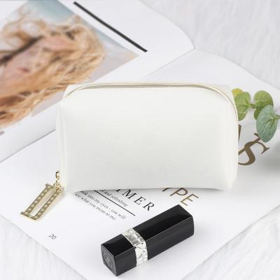 China New Designer Durable Waterproof Lipstick Pocket Portable Cosmetic Storage Bag For Girls for sale