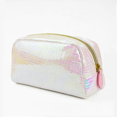 China New Fashion Design Fashion Makeup Bag Clutch For Women Waterproof PU Holographic Cosmetic Bag for sale