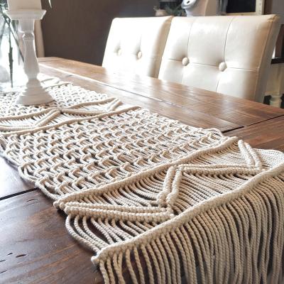 China Minimalist Boho Style Cotton Woven Macrame Table Runner for sale