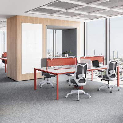 China MC3.0 Sleek Design 4 Seater Office Workstation With Privacy Panels And Pegboard for sale