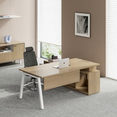 China MC3.0 Minimalist Design Modern Manager Desk Office Furniture Durable Construction for sale