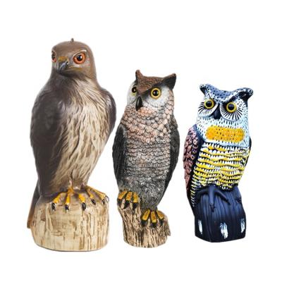 China Contemporary Garden Owl Home Decor Family Decoy Scarecrow Decorations For Home Decoration Animal Figurines Wooden Bird Repelling Garden Scarer for sale