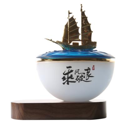 China Europe Chinese Small Pu 'Er Tea Glass Jar LiuLi Alloy Glass Jar Household Creative Sailboat Lid Europe Chinese Candy Storage Canister for sale