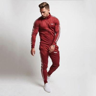 China Breathable Polyester Mens Tracksuit Nice Designs For Men for sale