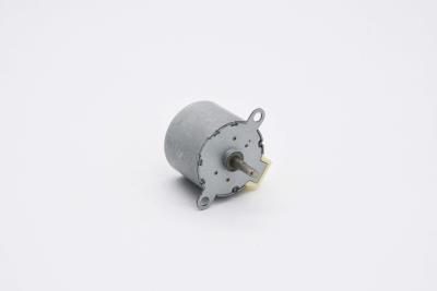 China 37 MH Phase Inductance Permanent Magnet Stepper Motor with 5 Mm Shaft Diameter and 5 Cable Number for sale