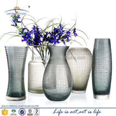 China Elegant And Romantic Hand Carved Smoke Gray Single Glass Small Flower Vase With Good Price for sale