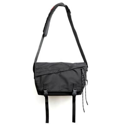 China Black Waterproof Fashion Sling Bag Leisure Shoulder Bag Messenger Bag For Teenagers for sale