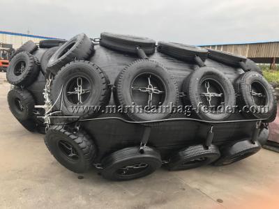 China 80kpa Aging Resistant Floating Pneumatic Fender Natural Rubber Net Yokohama Type Fender for sale