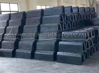 China Solid D Type Rubber Fender Strip Extruded DO Fender 24 Month Warranty for sale