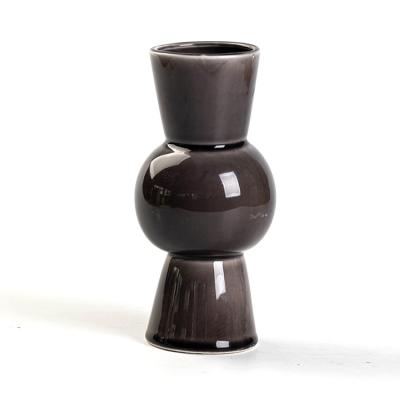 China Large New Traditional Wholesale Modern Nordic Black Trendy Vase Crack Glaze Ceramic Vases For Home Decoration for sale