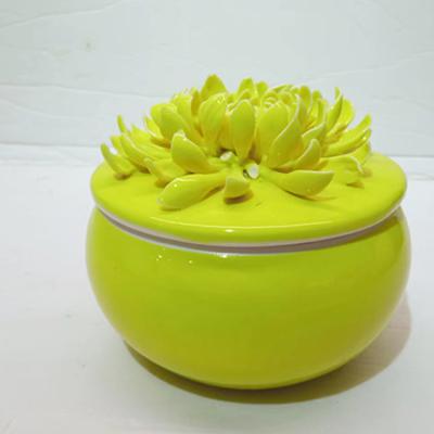 China Handmade Retro Flower Household Ceramic Items Freehand Ceramic Jewelry Storage Box for sale