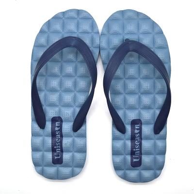 China Wholesale Quick-Drying SS20 Men's Embossed Flip Flops For Beach Men's Slippers for sale