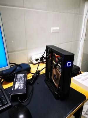 Chine Cabinet mince de PC d'ABS de SKTC SPCC pour la carte mère Mini-ITX à vendre