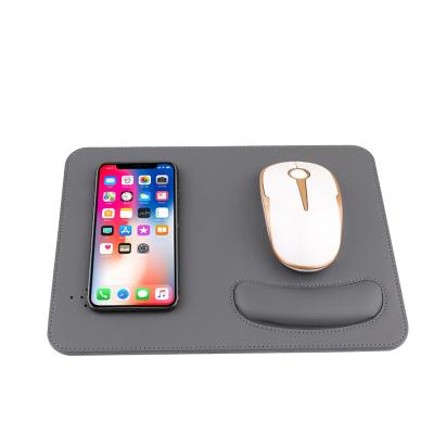 China Hot Selling Gray Color Radiation Protection Mouse Pad 2022 Leather Wireless Charger Mouse Pad With Wrist Rest Support for sale