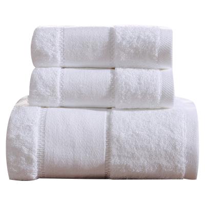 China Five Star Hotel Bath Towel Satin Folder Beauty White Silver Silk 100% Cotton Sustainable For Bathroom Highly Absorbent Towel for sale