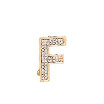 China Zircon 2022 High Quality Charm Brooch Ladies Jewelry Business A-Z Letter Brooch Pin for sale