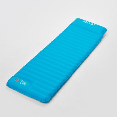 China Scratch-resistant and wear-resistant fabric Wholesales Outdoor Portable Inflatable Waterproof Folding Protective Beach Sleep Mat for sale