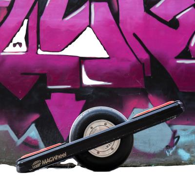 China Off Road/Waterproof/Outdoor Sports/Cool One Wheel Self Balance Electric One Wheel Can Reach 20km/h Speed for sale