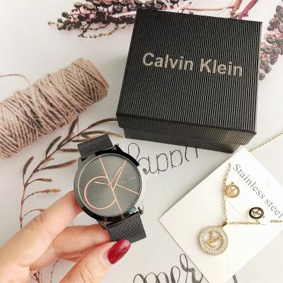 China Unspecific Geneva Fashion Bling Women Designer Quartz Wristwatches Mesh Band Strap Couples Watch Analog Bracelet Ladies Gift Watch Set for sale