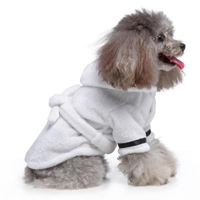 China Durable Water Absorption Super Wearable Pet Drying Coat Bathrobe Microfiber Towels For Pet for sale