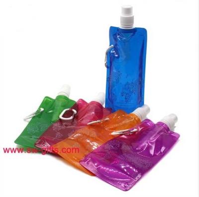 China Portable Folding Water Bottle Bladder New Gifts Outdoor Sport Portable Folding Water Bag for sale