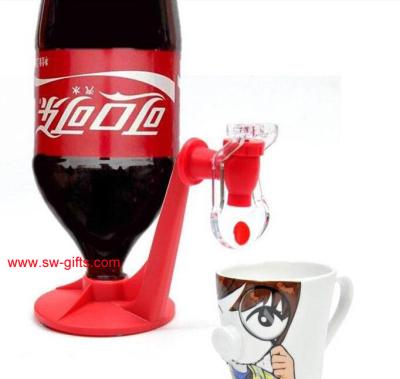 China Fashion Style Bottle Upside Down Drinking Cola Dispenser Fridge Fizz Saver Soda Dispenser for sale