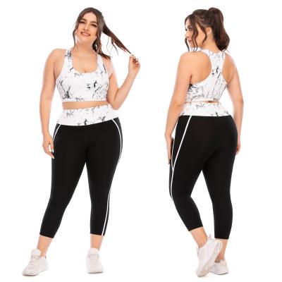 China Breathable Comfortable Wear Plus Size Custom Sports Bra With Black Leggings Yoga Set for sale