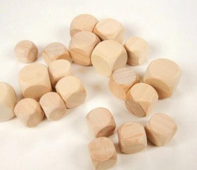 China wood blank dice 25mm natural wooden unfinished dice for sale