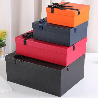 China Recyclable Luxury Gift Boxes Bridesmaid Gift Boxes For Gift Sets for sale