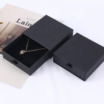 China Recycled Materials Jewelry Gift Box Packaging 3.5x3.5x1 Inch Cardboard Jewelry Boxes Hanging Jewelry Box for sale