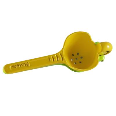 China Aluminum Alloy Manual Lemon Squeezer Manual Lemon Juicer For Home Kitchen for sale