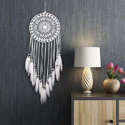 China Wholesale White Black White Wedding Decoration Europe Dream Catcher Diy Hand Knitting Feather Opens Hanging Home Decoration for sale