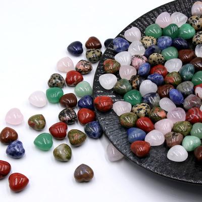 China Wholesale 15mm Europe Heart Crystal Handmade Carving Natural Gemstone Healing Natural Crystal Stone Charm For Gift for sale