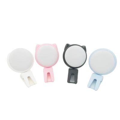 China Mobile Phone Ring Light Hot Selling Cute Amazon Cat Shaped Small Mini Cell Phone Light Clip Adjustable Mobile Selfie Light 3 Colors for sale