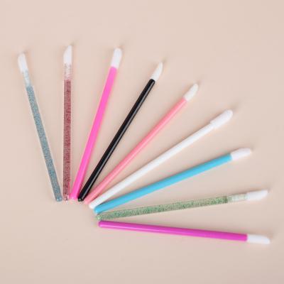 China Wholesale Light Weight Disposable Lip Applicator Lip Brush Makeup Lipstick Applicator Lip Gloss Magic Wands for sale