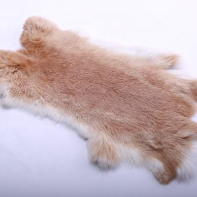 China 2021 Wholesale Automatic Upholstery Rex Rabbit Fur Skin Pelt Natural Color For Garment for sale