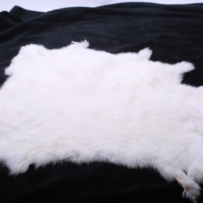 China High Quality Genuine Automatic Rex Rabbit Fur Skin Rex Rabbit Fur Upholstery Clothing Accessories Soft And Fluffy Otter Rabbit Skin for sale