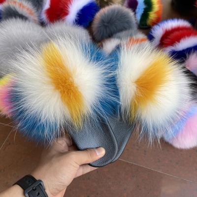 China CUSHIONING Mink Fur Slippers Large Fur Slipper Sandals Fur Slides for sale