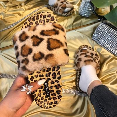 China New Fashion Trend Fashion Faux Fur Women Winter Slippers Plush Slides Ladies Warm Shoes Slip On Home Slipper Flip Flops Female Slide for sale