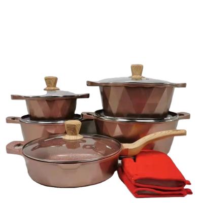 China Sustainable 12 pcs pressed molded cookware sets nonstick aluminum pots and pans kitchen cookware set pots cookware set with wooden handle for sale