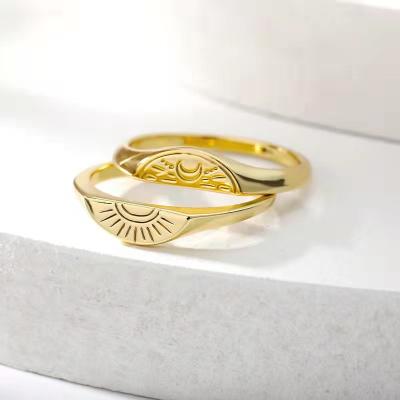 China Fashion New Design Tasty Jewelry 18K Gold Plated Oval Sun Seal Couple Rings And Moon Rings Sets for sale